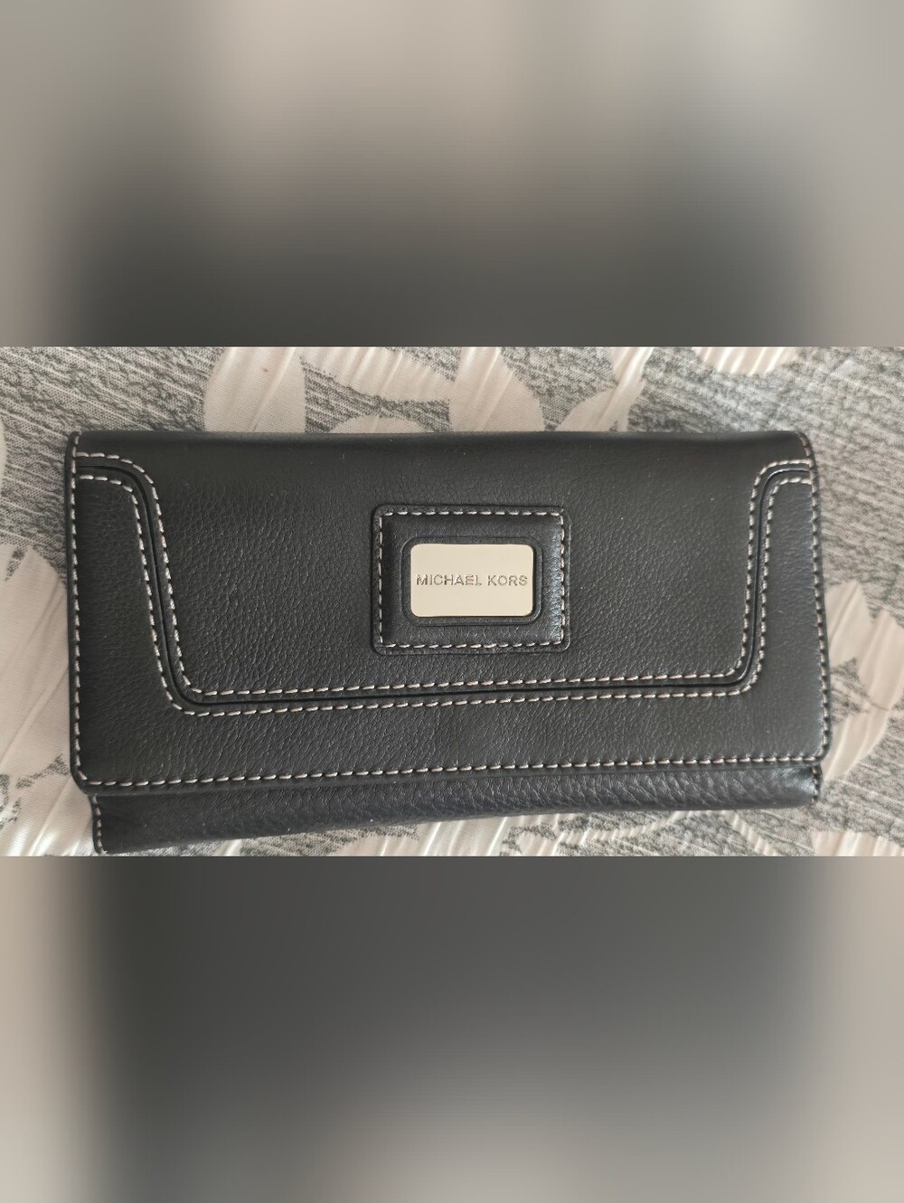 Michael Kors Black Leather Trifold Wallet with Silver Plate